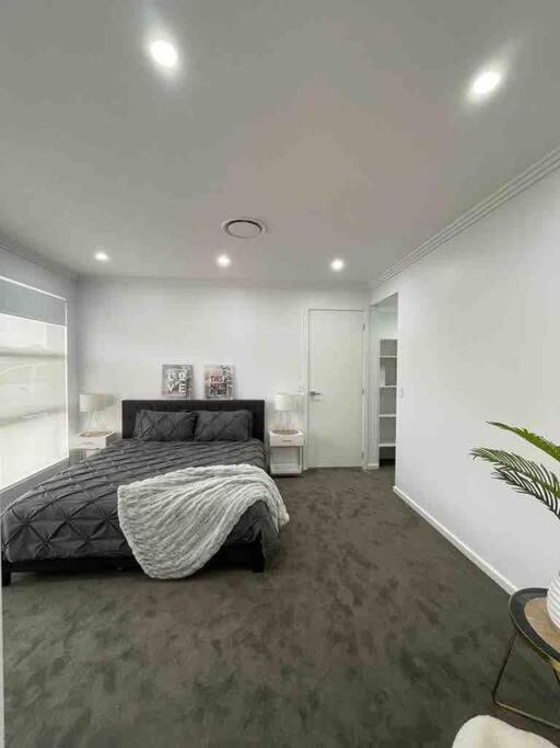 Neat 4 Bedroom In Catherine Fields Narellan Exteriér fotografie