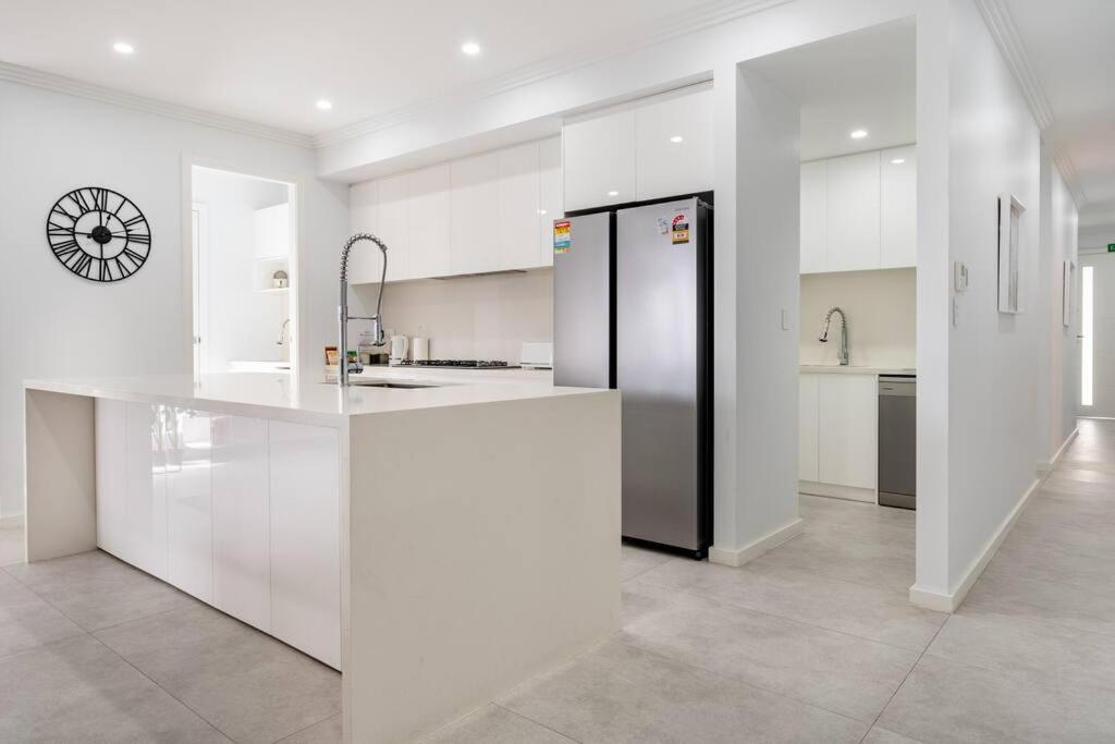 Neat 4 Bedroom In Catherine Fields Narellan Exteriér fotografie